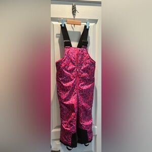 The North Face Toddler Snowquest Insulated Bib in the "Cabaret Pink Leopard"